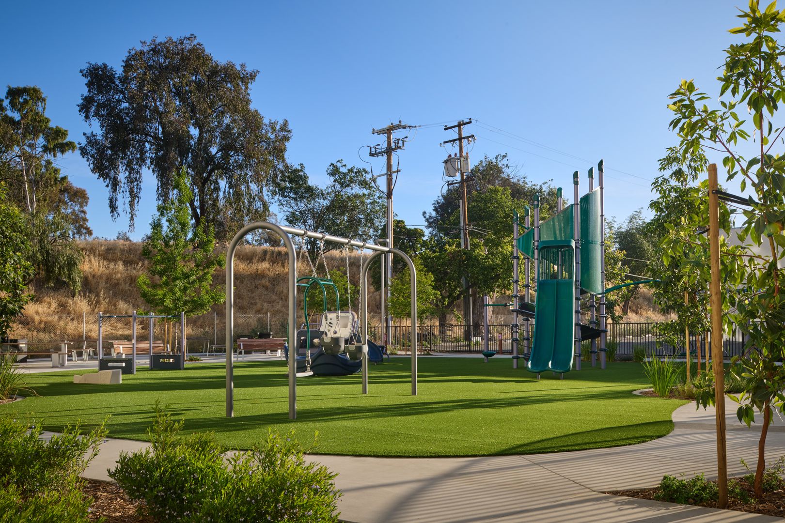 Calle Del Mundo Park